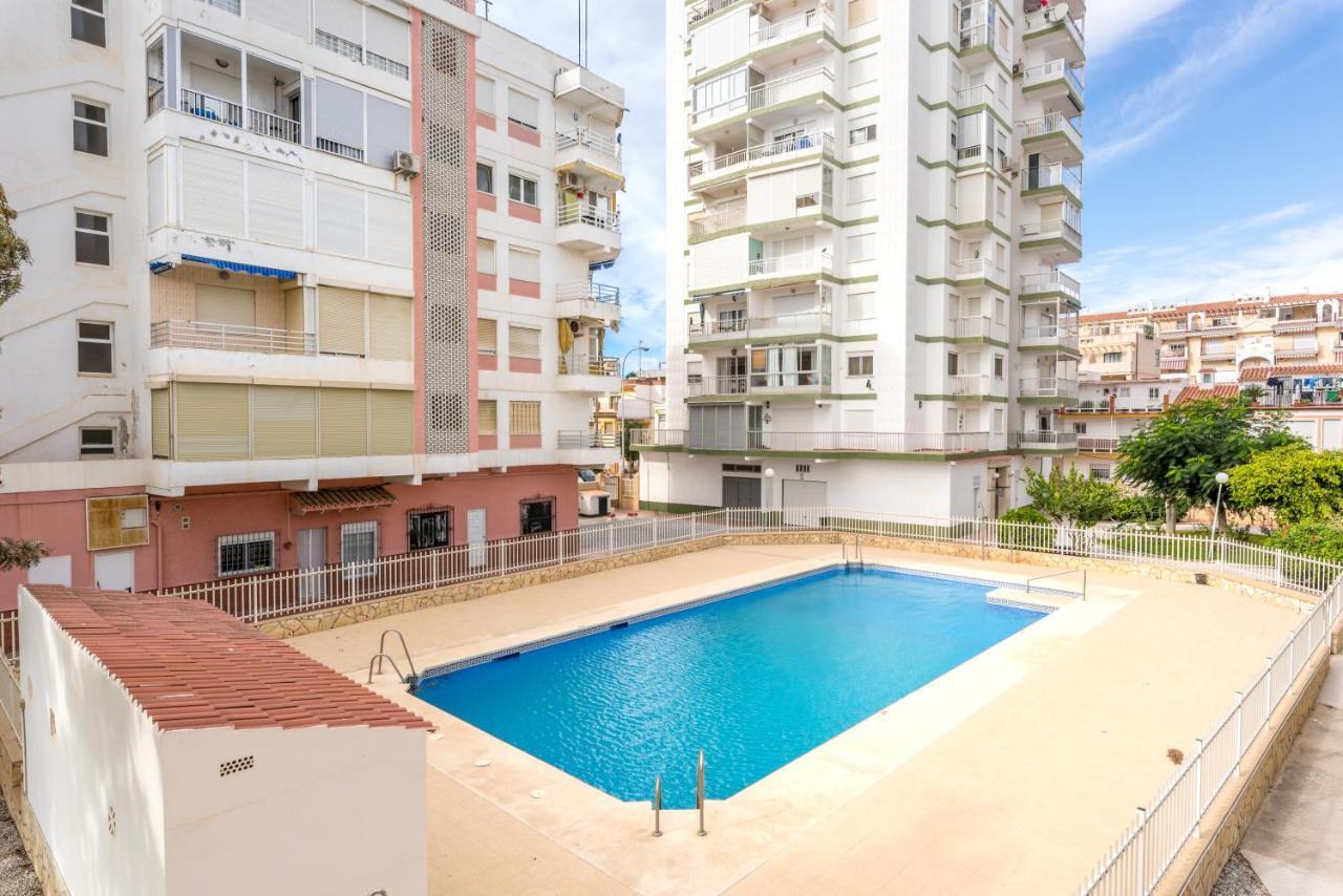 Seafront Apartment Torre Del Mar Esterno foto