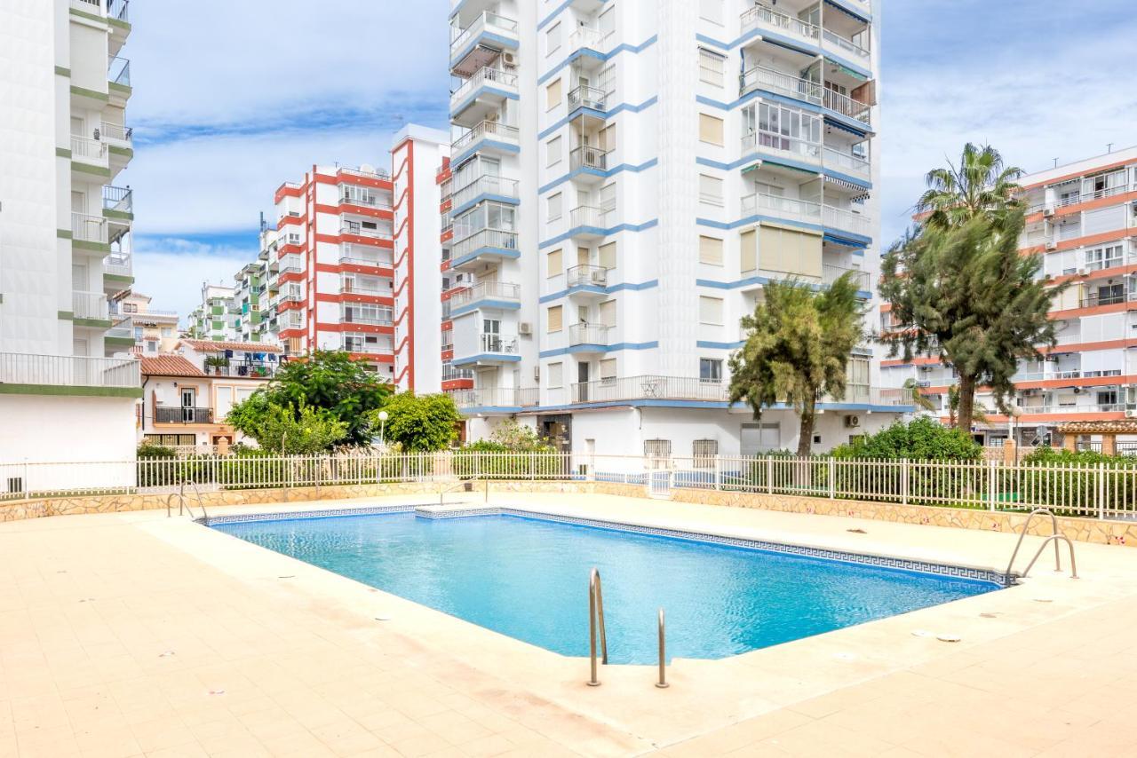 Seafront Apartment Torre Del Mar Esterno foto