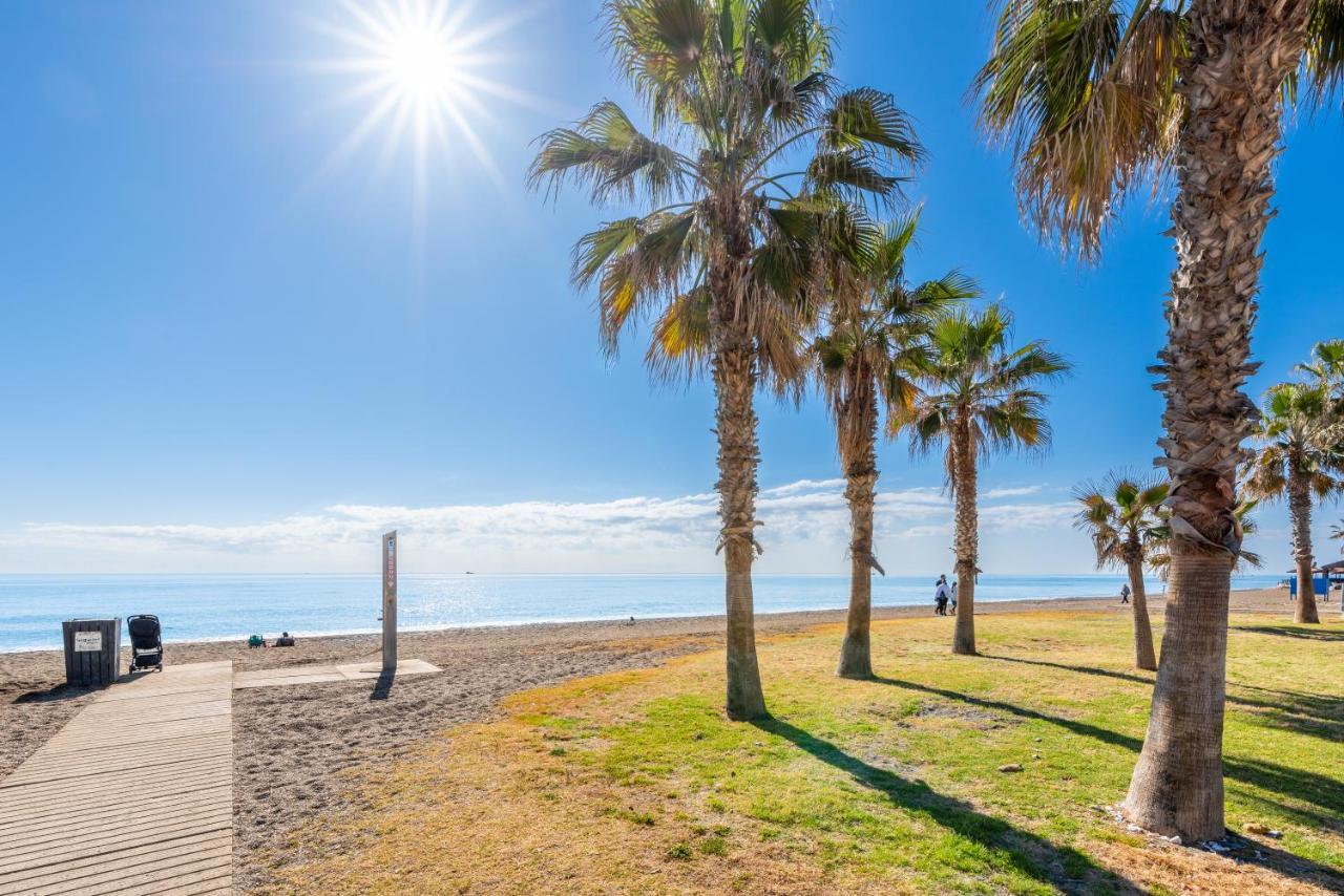Seafront Apartment Torre Del Mar Esterno foto